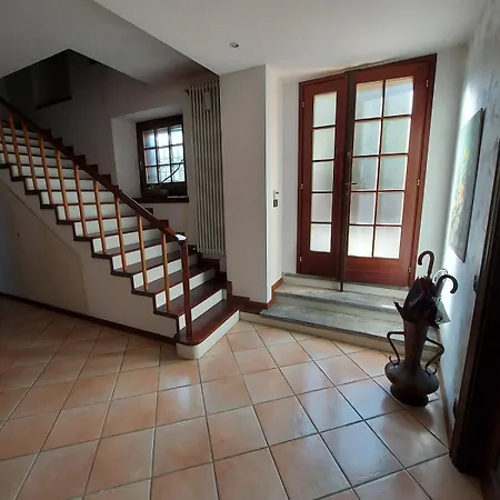 Nyaraló La Casa Di Anna Comabbio