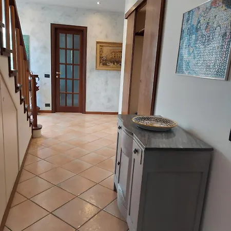 La Casa Di Anna Holiday home *